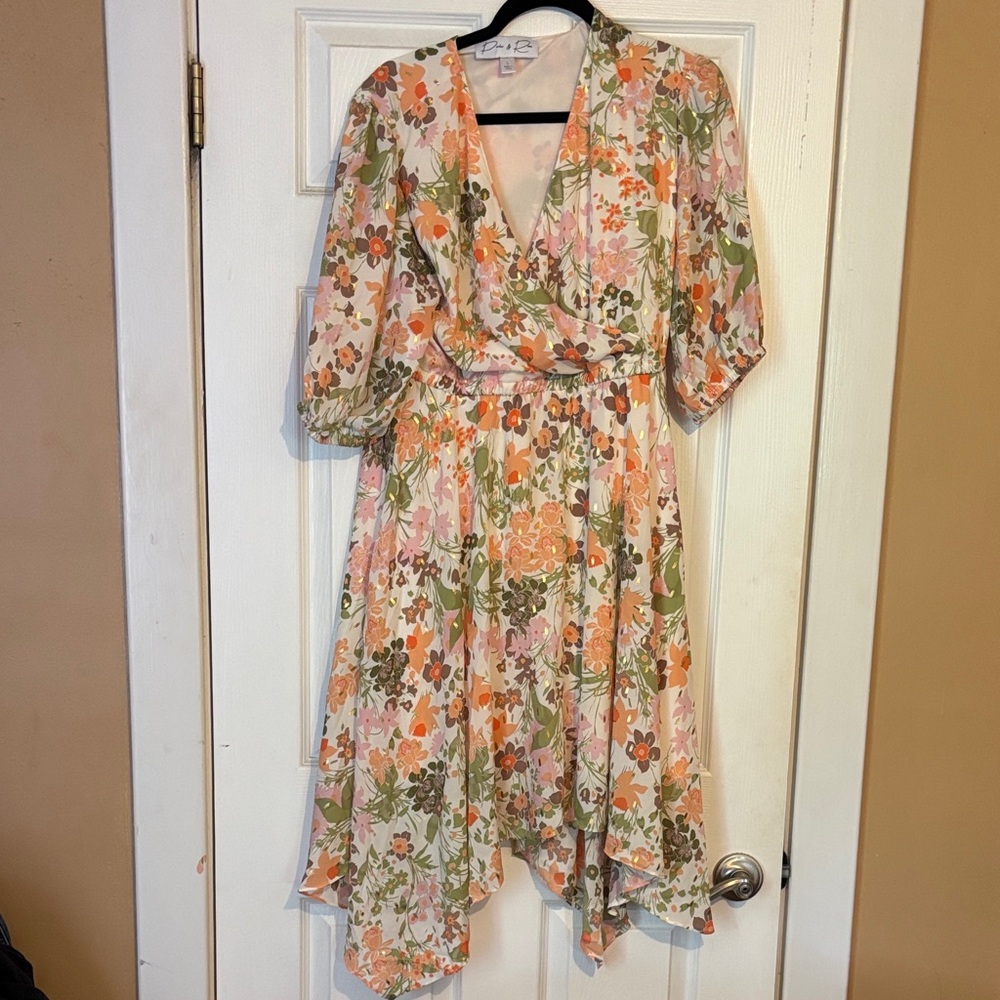 ModCloth Floral handkerchief hem Dress in Orange and Green Latge NWT